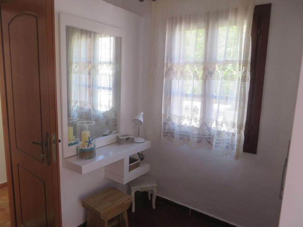 Maravelia Mare Casa de hóspedes Simi Exterior foto